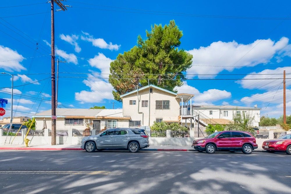 Multifamily Residence in Los Angeles
